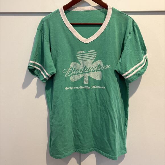 Budweiser Shirt Medium Kelly Green Ringer V-Neck Shamrock St Patricks Beer Tee - Picture 1 of 9